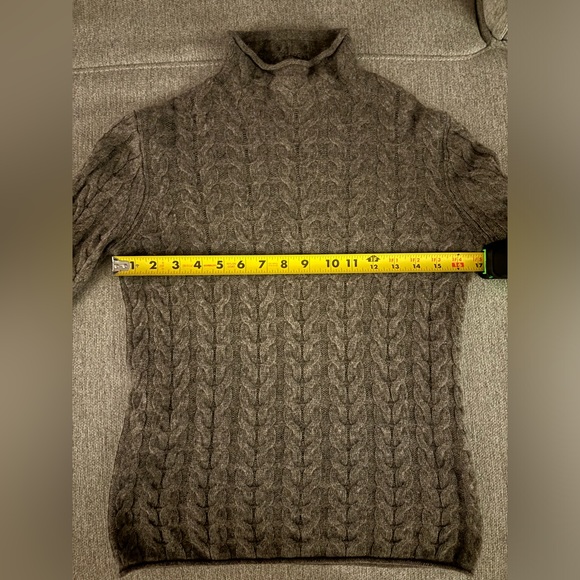 Theory - Cable Mock Neck Cashmere Sweater (S) - Picture 3 of 7